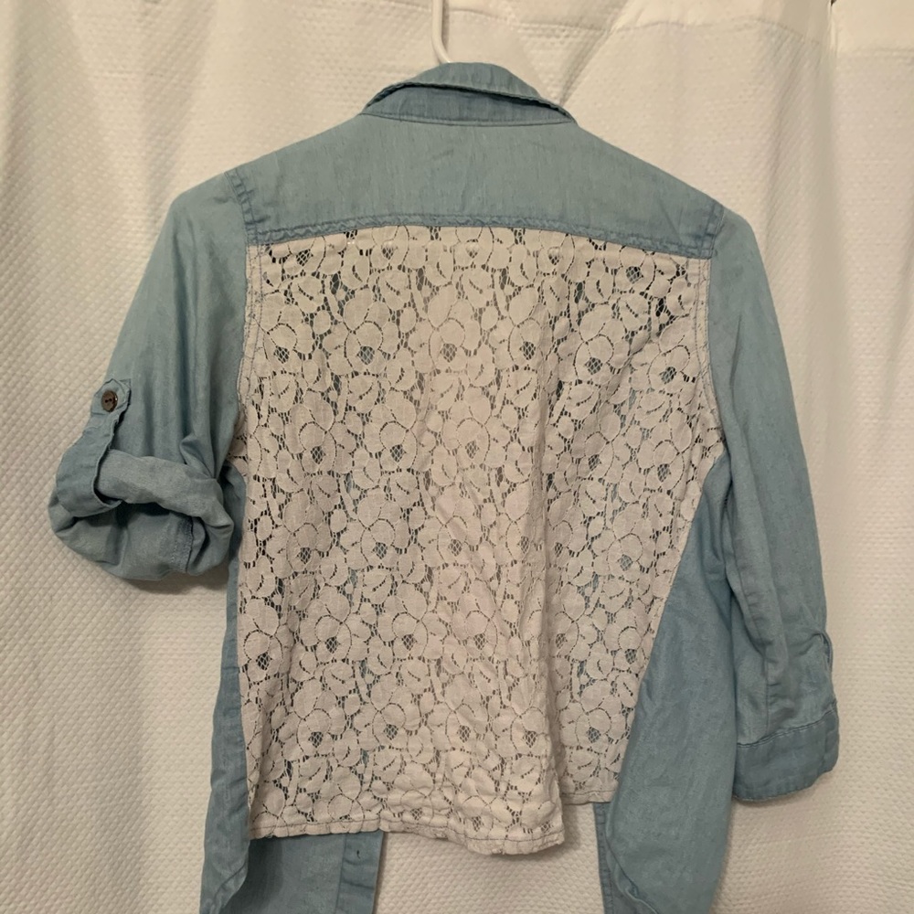 Button up blouse - Picture 2 of 2